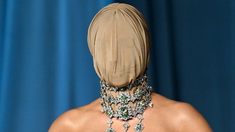 Kim Kardashian schockt mit Masken-Look: Darum verhüllte sie sich