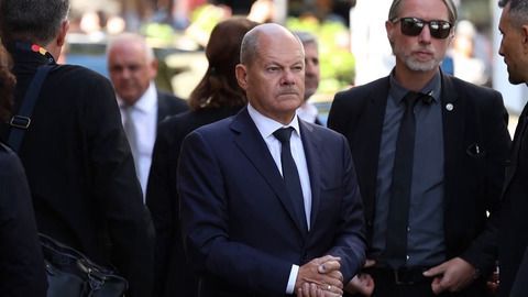 Scholz in Solingen: Kanzler will Abschiebungen beschleunigen