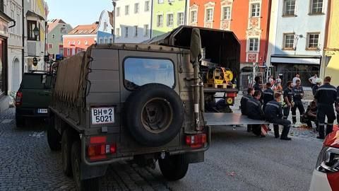 TEIL 2 Österreich: Kellergewölbe stürzt in Schärding ein - Mehrere Bauarbeiter verschüttet