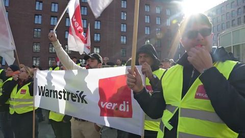 Warnstreik im Norden: Verdi legt Busverkehr in Schleswig-Holstein lahm