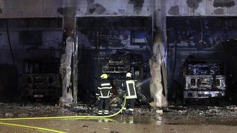 Verheerender Brand mit Millionenschaden: Neuer Feuerwehrstützpunkt brennt nieder