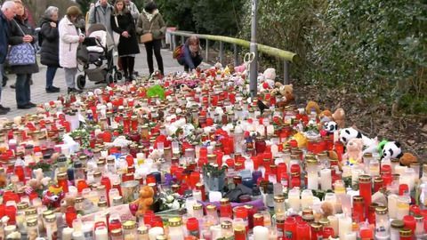 Blumen, Kerzen und Protest · Tausende setzen Zeichen in Aschaffenburg