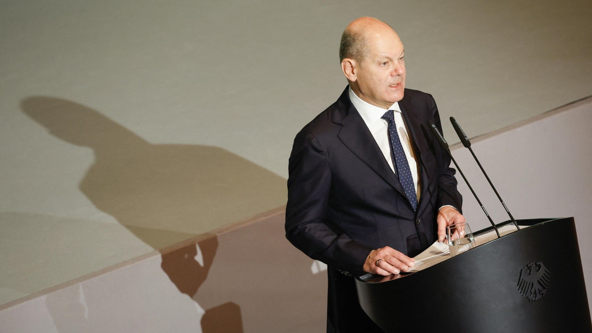 Scholz: "Dauerhaft" zwei Prozent Verteidigungsausgaben