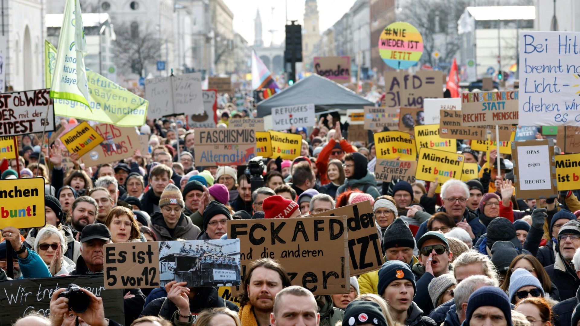 Großdemo gegen Rechts in München - Abbruch wegen Überfüllung