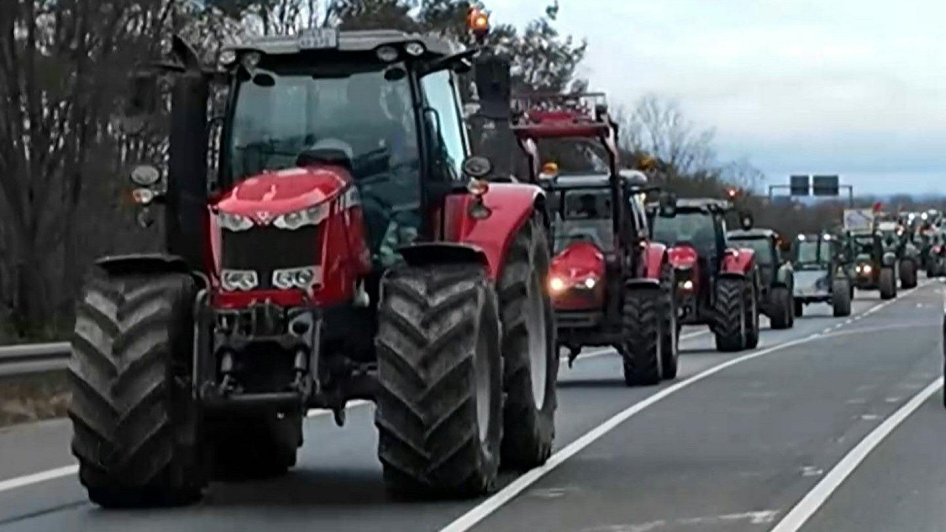 Bauernprotest behindert Verkehr am Frankfurter Flughafen