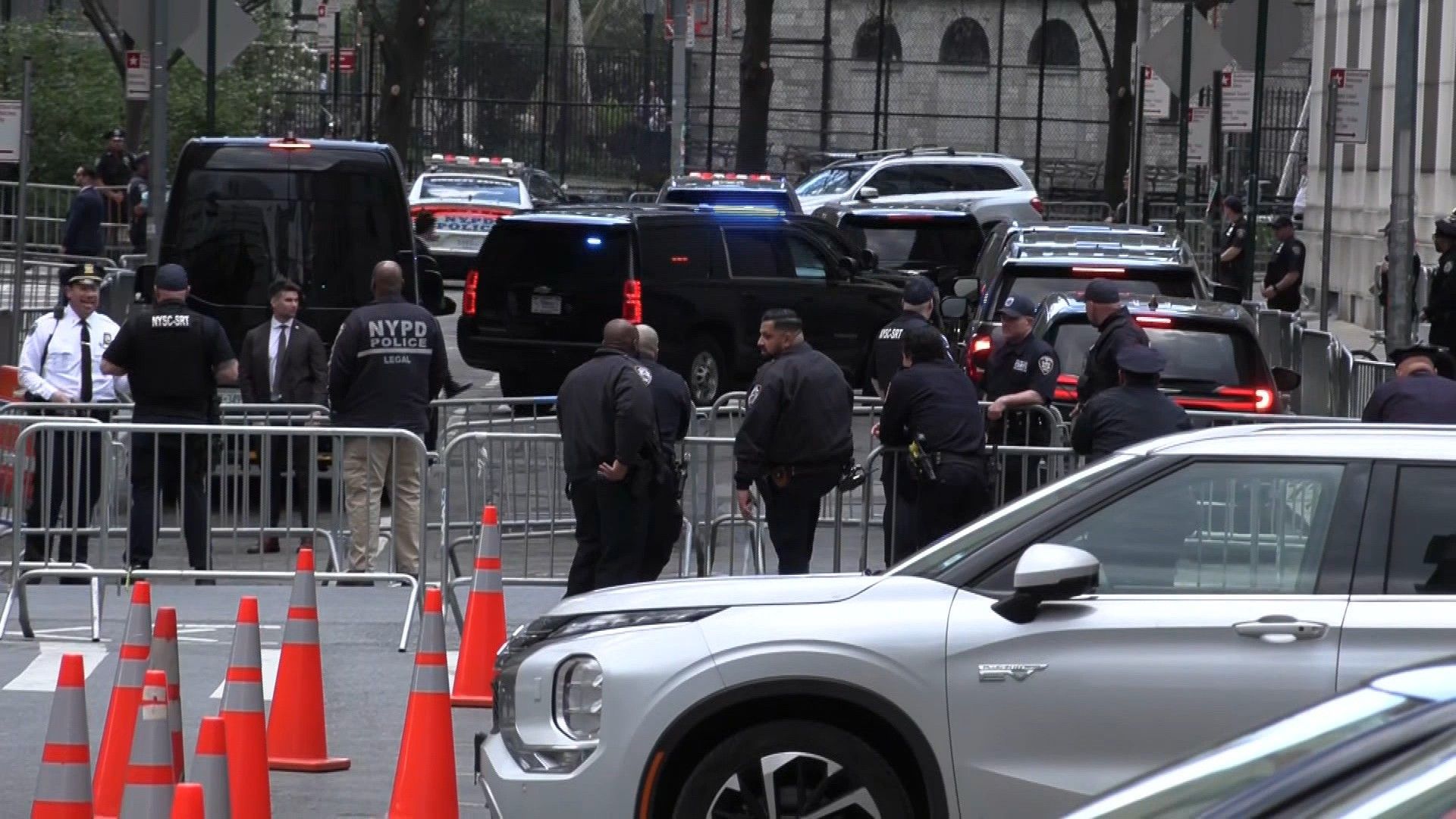 Trump's motorcade leaves New York court after opening day of historic trial