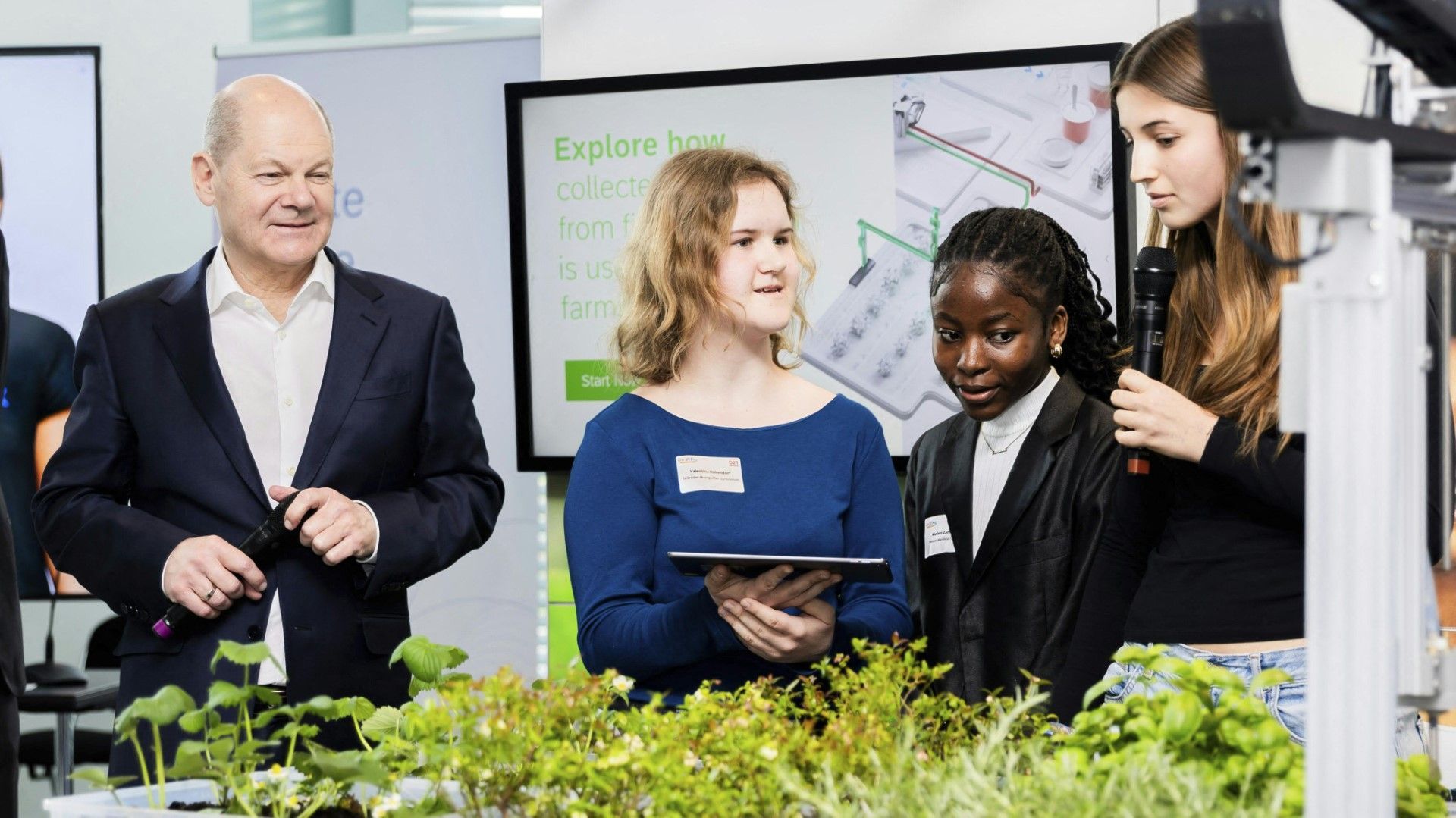 Girls' Day: Scholz empfängt Schülerinnen im Kanzleramt