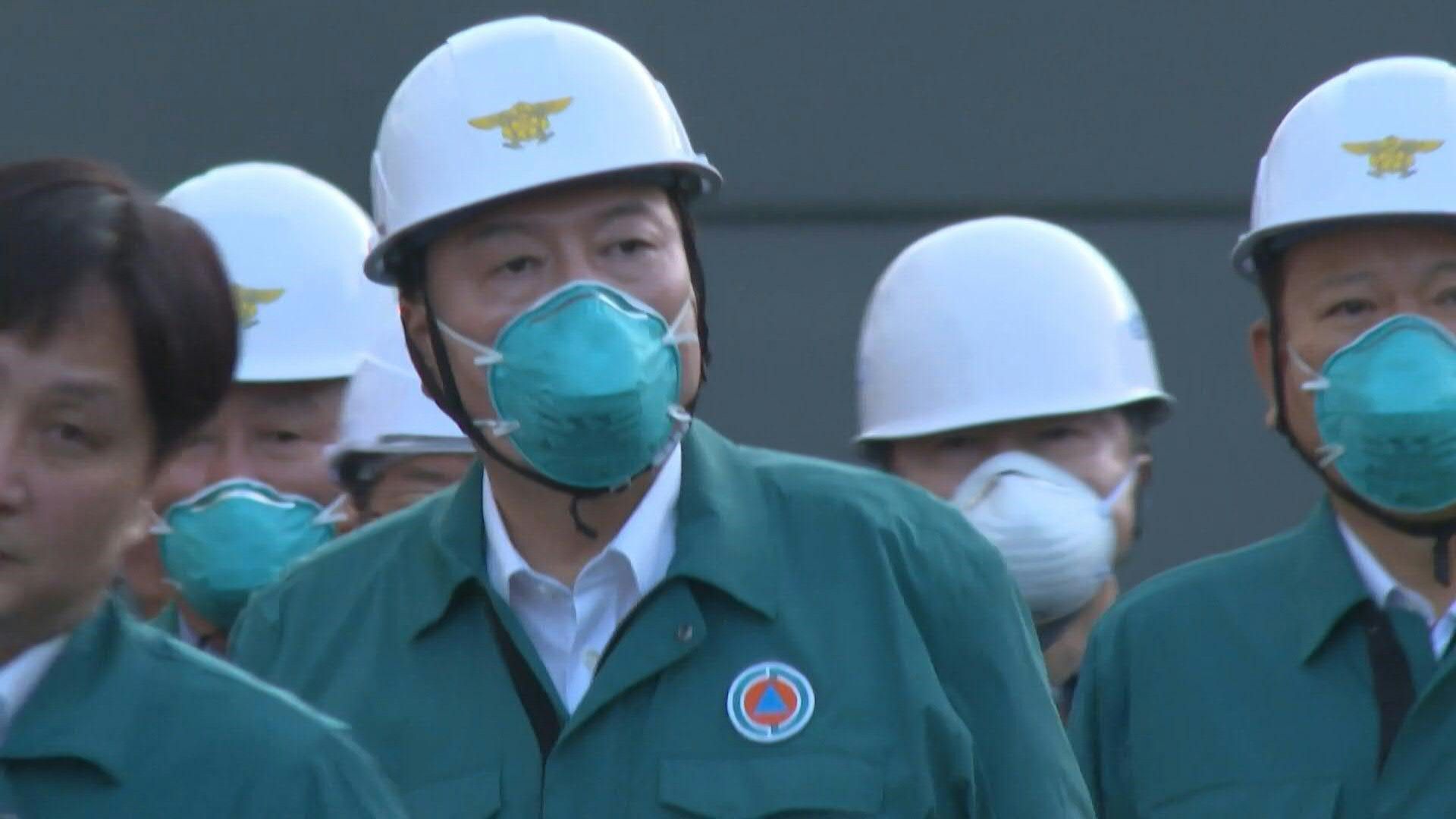 S.Korean president Yoon on scene of deadly battery plant fire