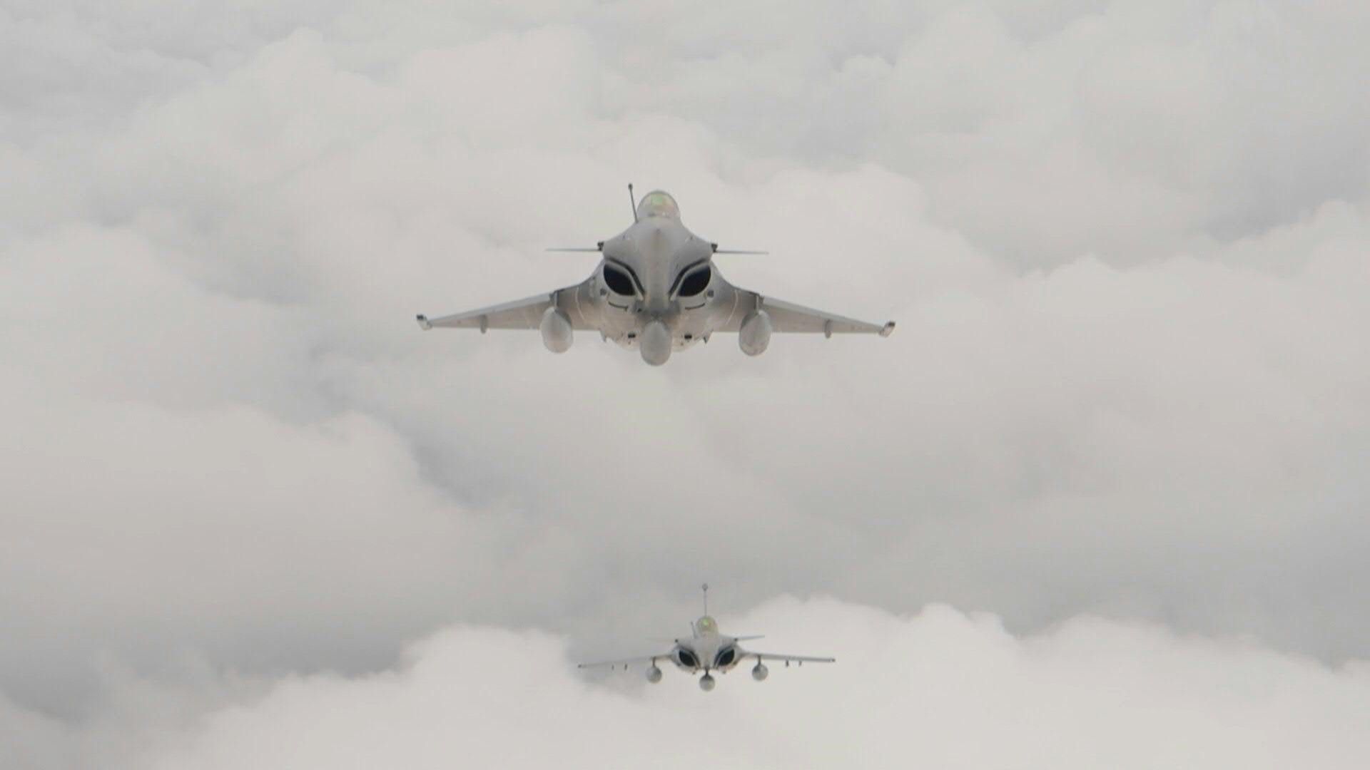 French air force rehearsals for 14 July parade