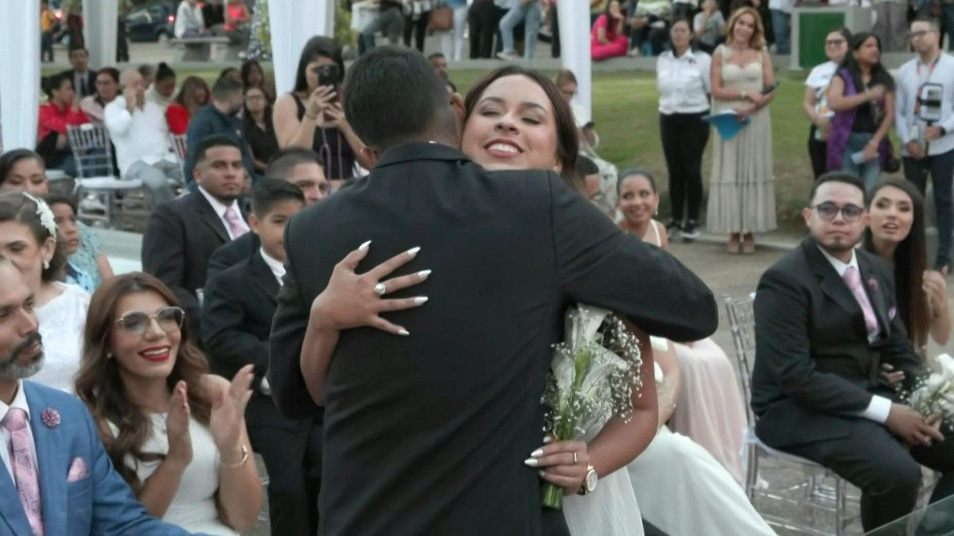 Couples say 'I do' in Venezuela's mass wedding for Valentine's Day