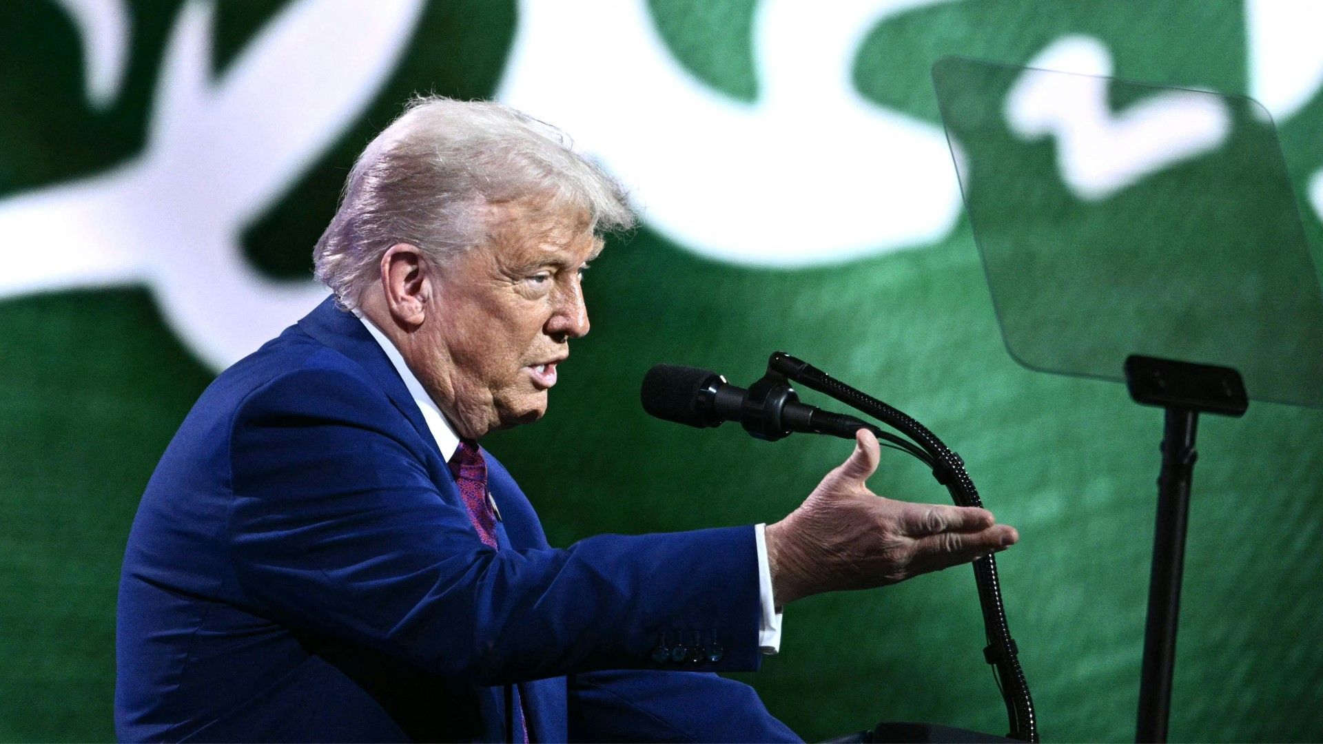 Trump bietet Iran “Deal” an – und droht mit “maximalem Druck”