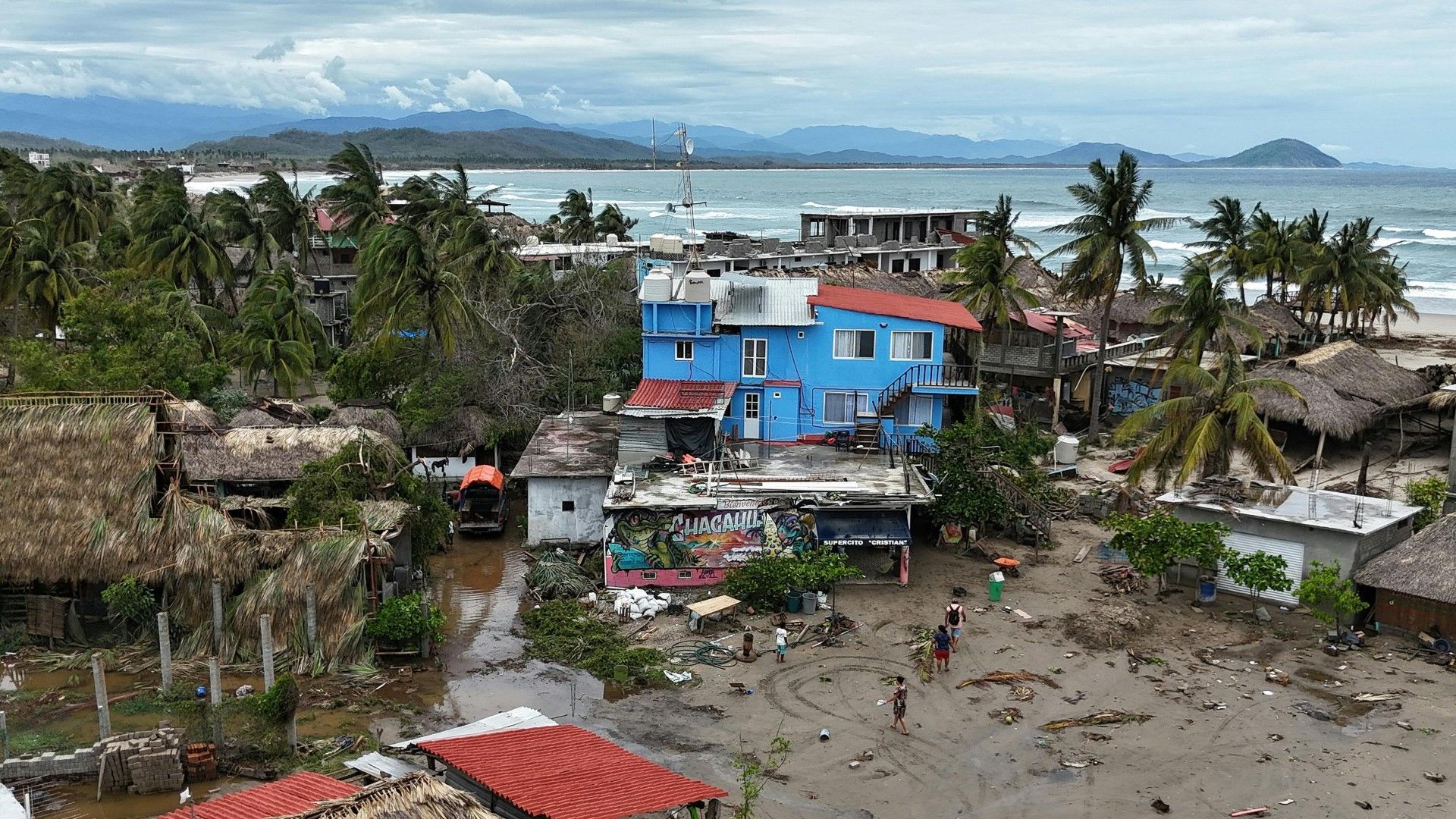 Tod und Zerstörung durch Hurrikan „Erick“ in Mexiko