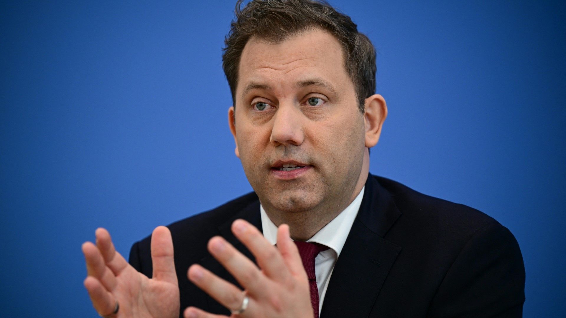 Haushalt: Klingbeil lobt „investitionspolitischen Paradigmenwechsel“