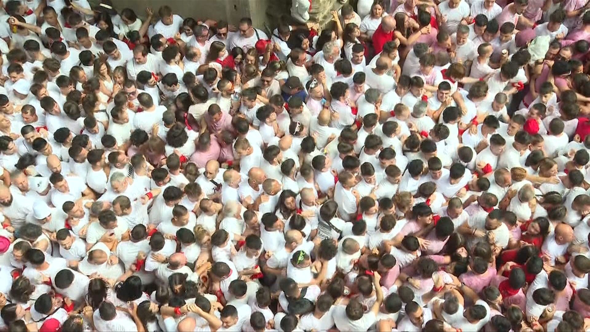 Thousands cram together in Spain's Pamplona for San Fermin festivital