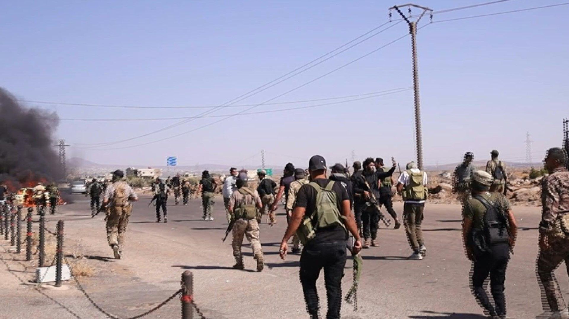 Video: Syrian Bedouin, tribal fighters on outskirts of Druze-majority city of Sweida