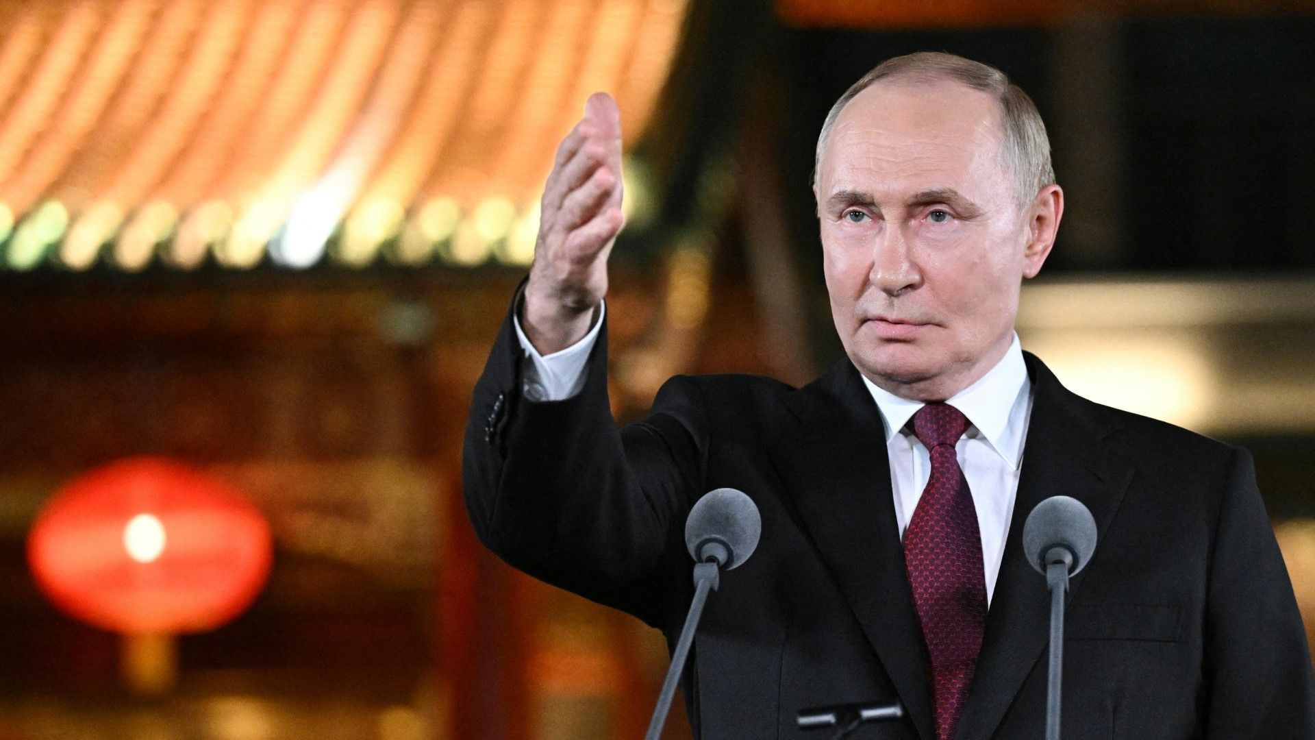 Unsterblich? Putin zu Mikrofonpanne in Peking