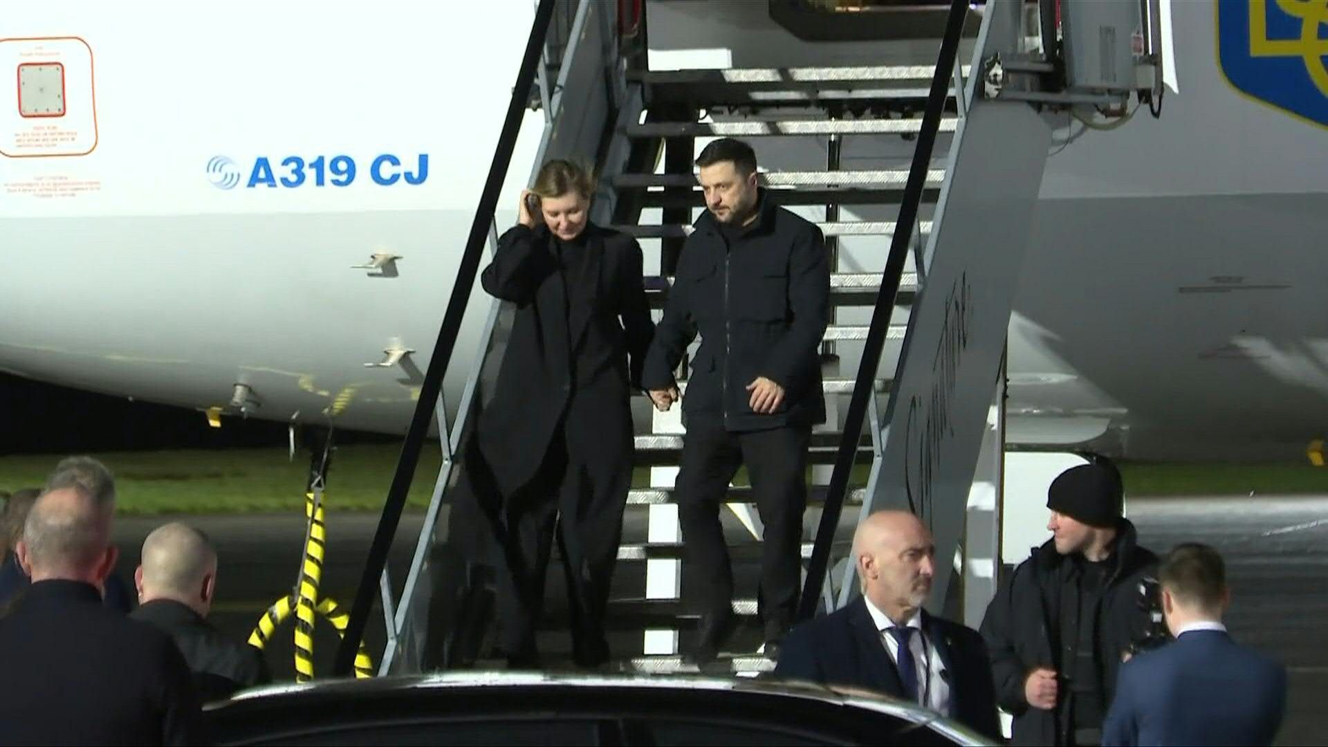 Video: Ukrainian president Zelensky arrives to Ireland for visit