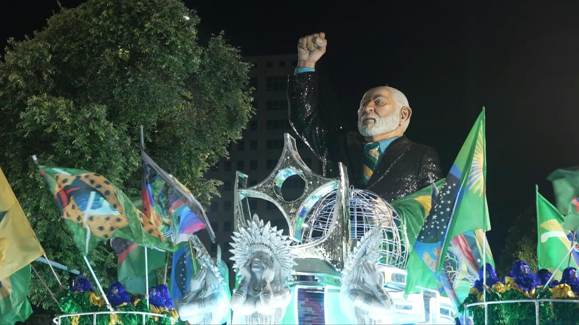 Video: Academicos de Niteroi samba school kicks off Rio Carnival parade with ode to Lula