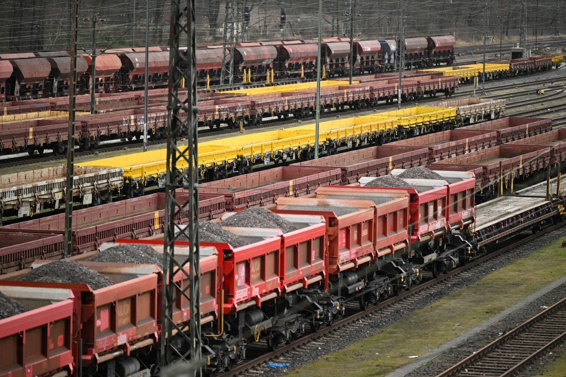 Video: Bahn plant massiven Stellenabbau bei Frachttochter DB Cargo