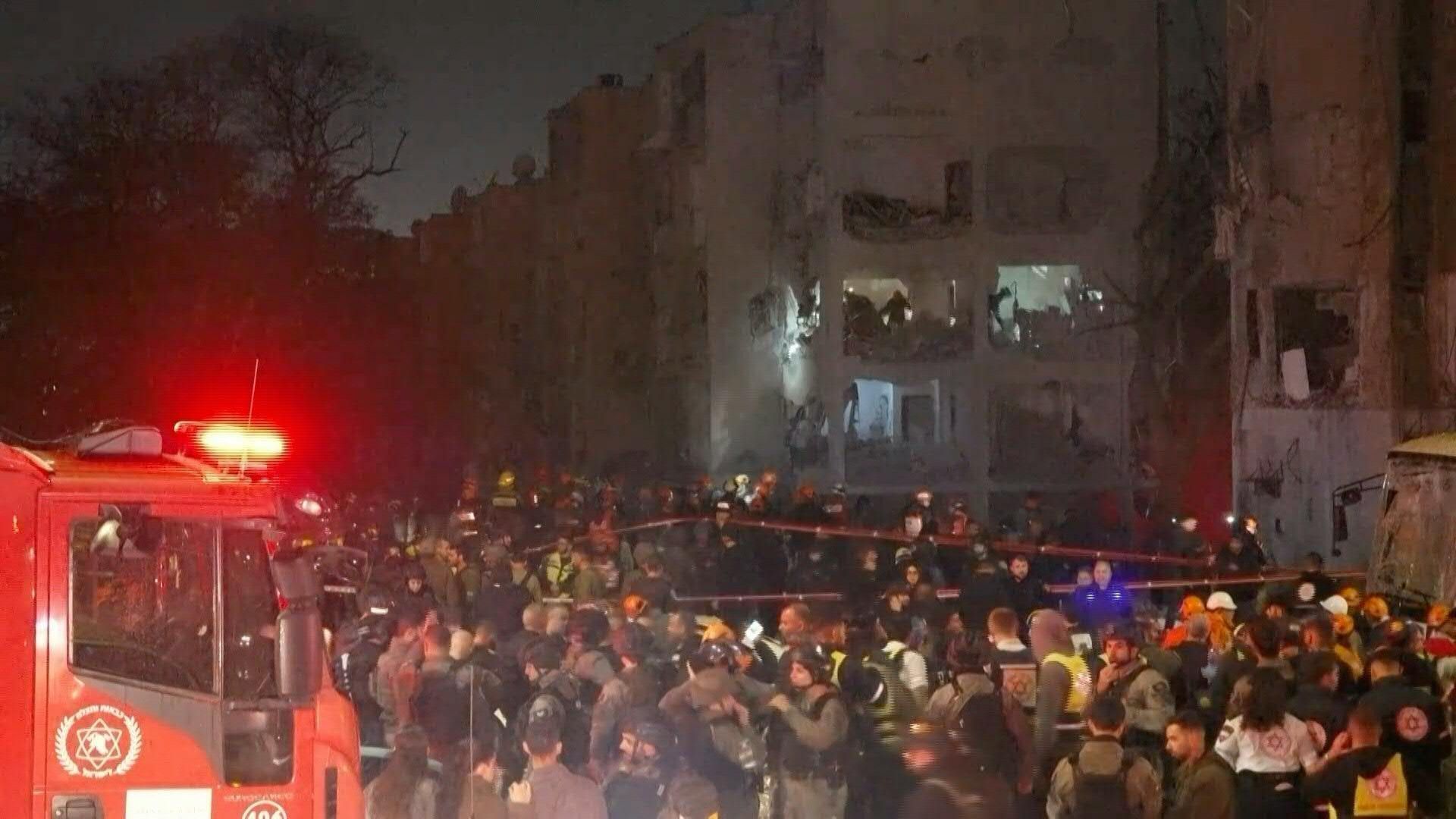 Video: Scene at Israeli town of Arad after Iranian missile strike