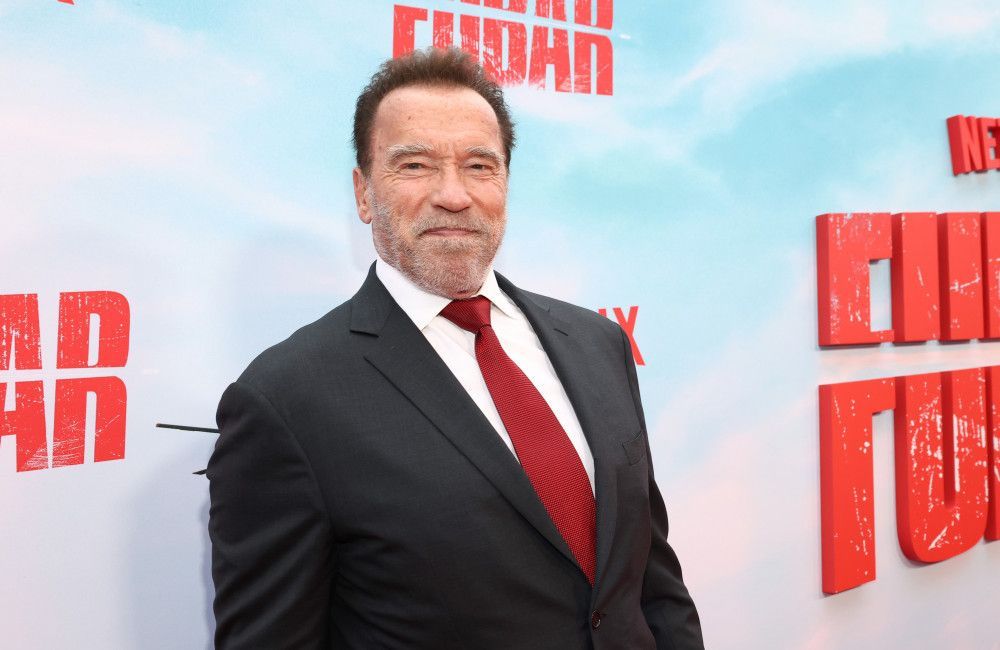 Arnold Schwarzenegger enthüllt, wie die Fehde mit Sylvester Stallone endete.
