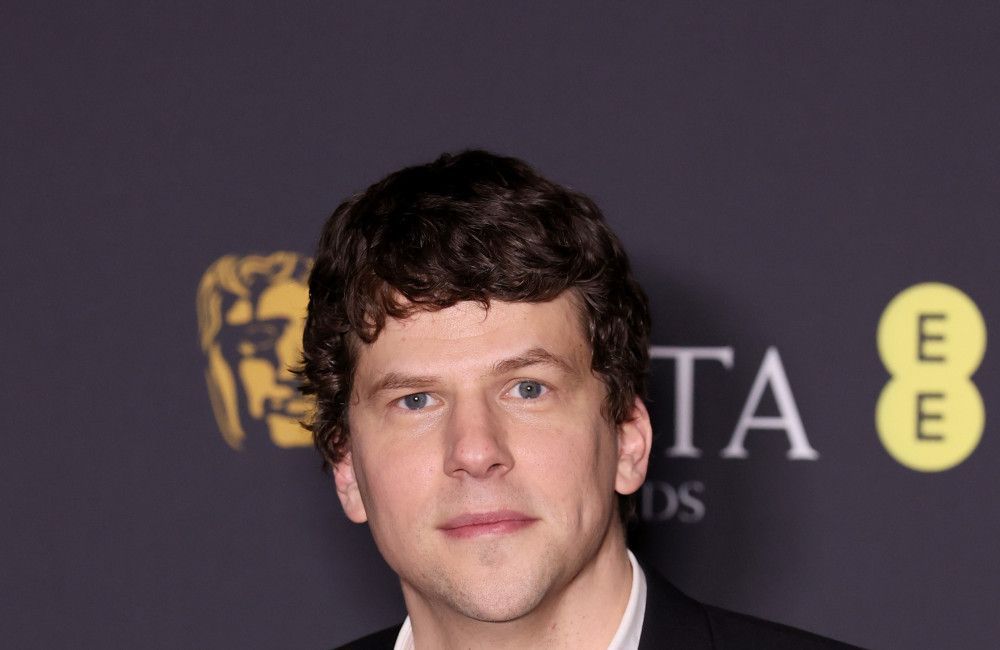 Jesse Eisenberg is donating a kidney to a stranger