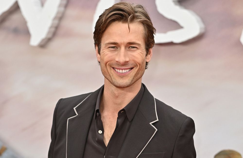 Glen Powell leans on Tom Cruise for career advice