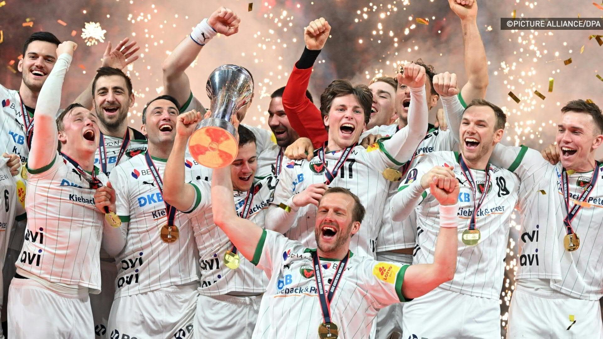 Video: Sensation bleibt aus: Füchse Berlin zum zweiten Mal DHB-Pokalsieger