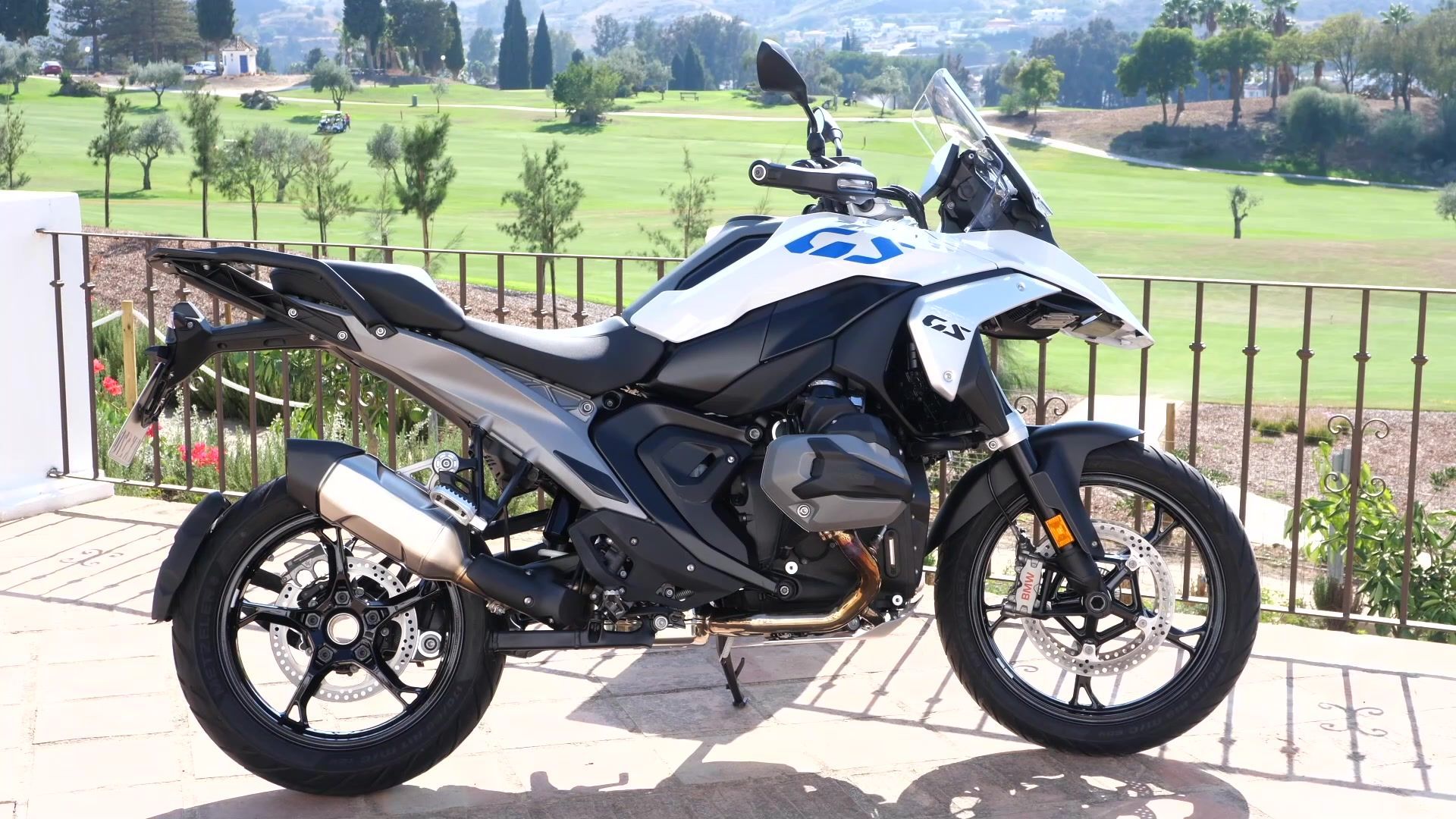 The new BMW R 1300 GS Design Preview
