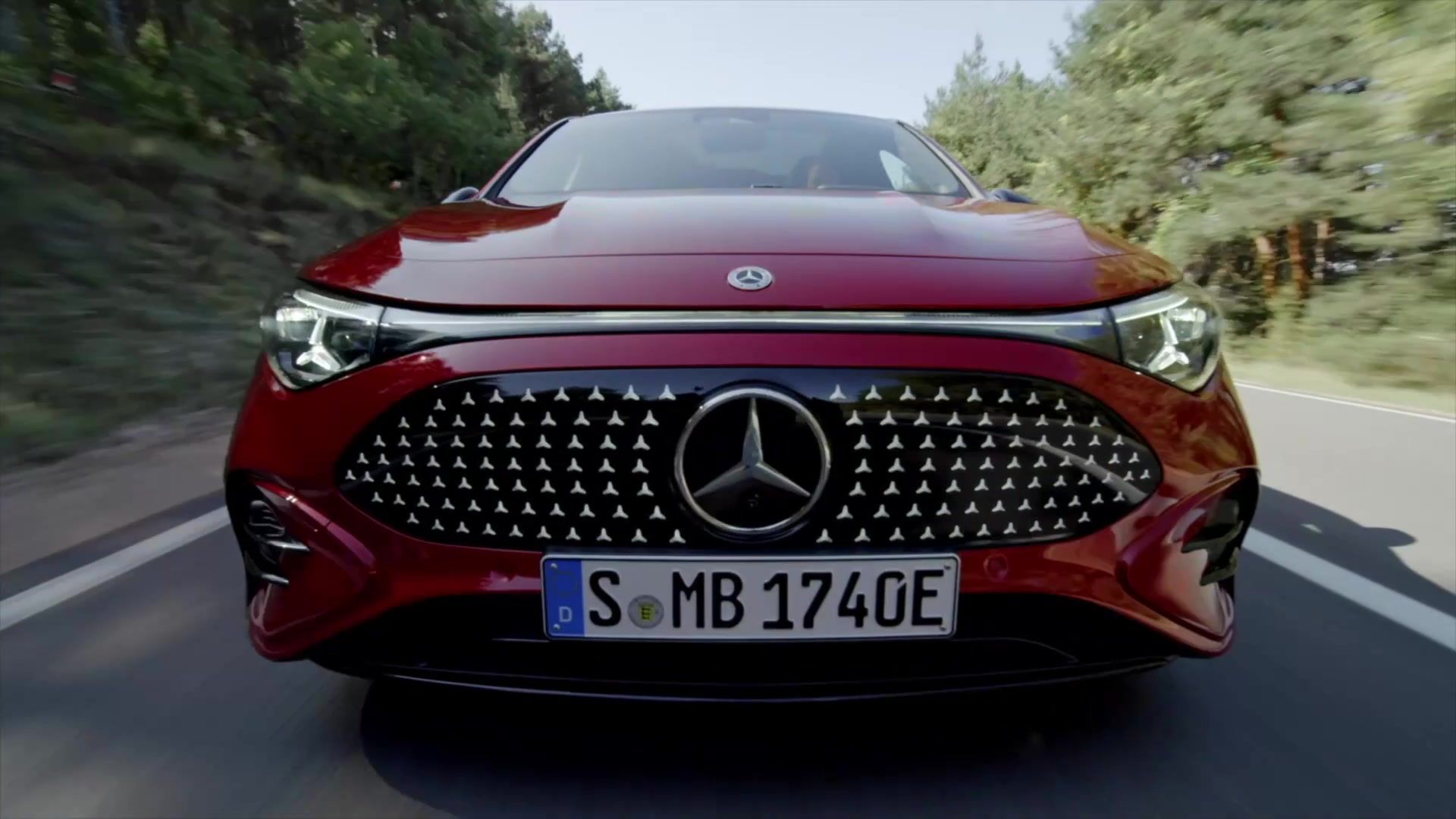 The new Mercedes-Benz CLA - CLA hybrid models can drive purely electrically and recuperate