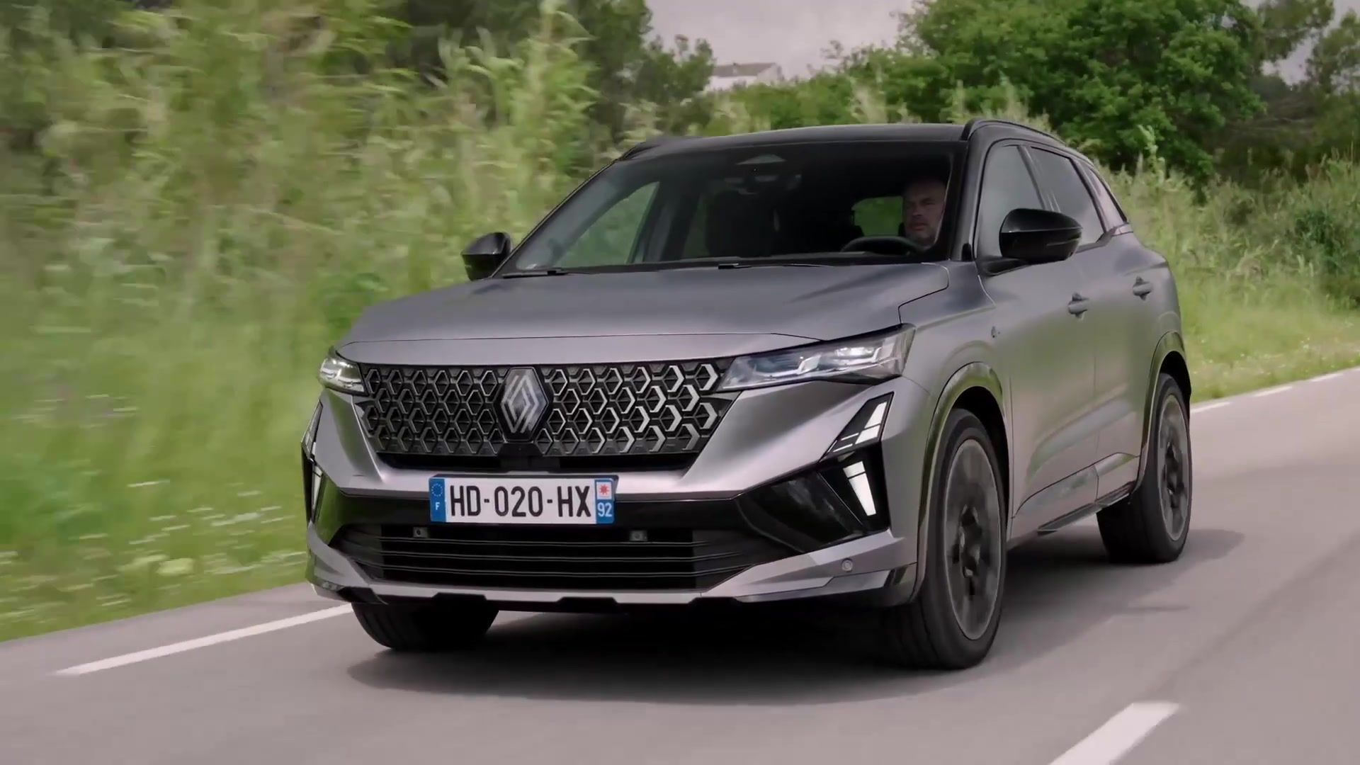 The new Renault Austral - A premium driving experience