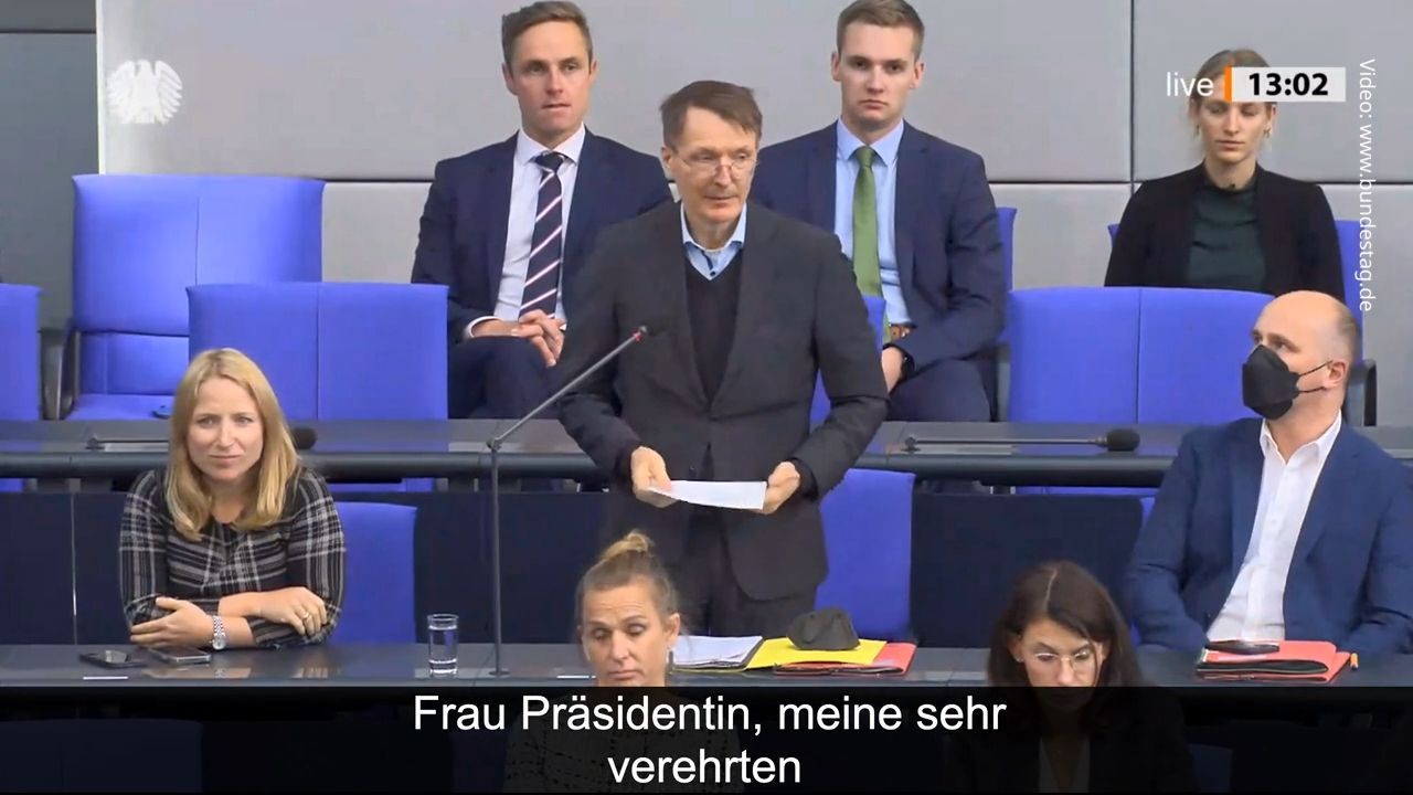 Debatte des Deutschen Bundestags - Karl Lauterbach steht Rede und Antwort