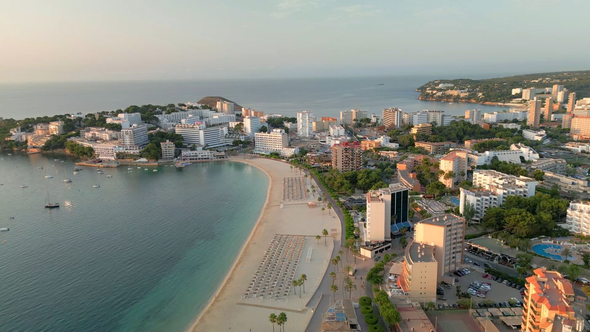 German Tourists in Mallorca: Between Popularity and Growing Criticism