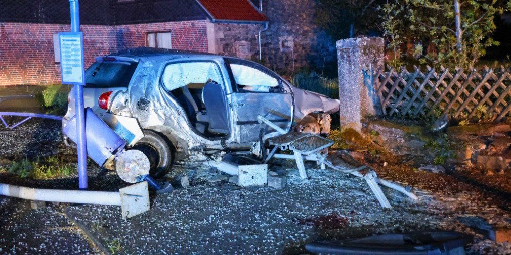 Video: Verkehrsunfall in Grebenhain-Vaitshain - Fahrer flüchtig