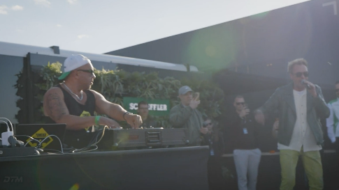 Mit DJ Tomek und Eddie Mielke: DTM-Rückblick aus Oschersleben