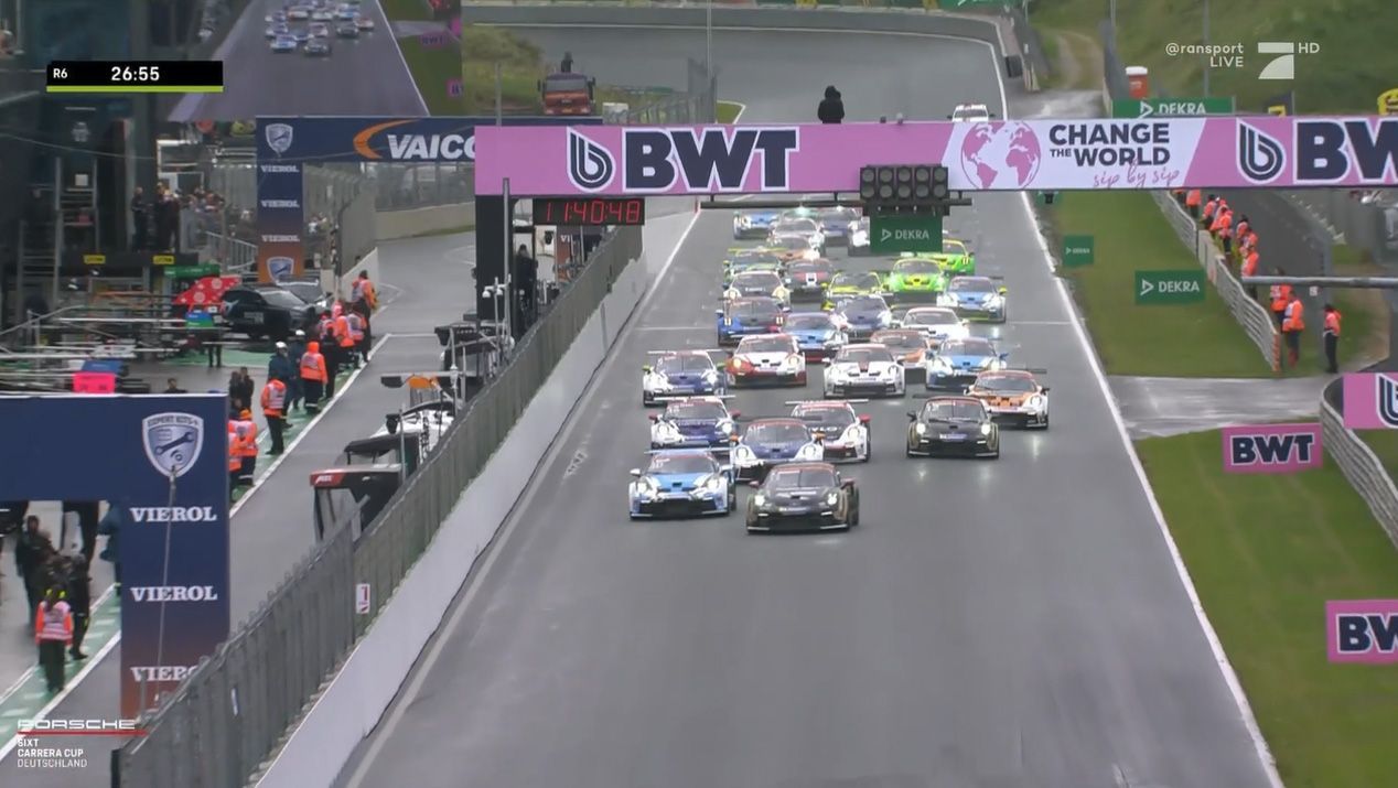 Porsche Sixt Carrera Cup: Youngster bärenstark – de Haan muss federn lassen
