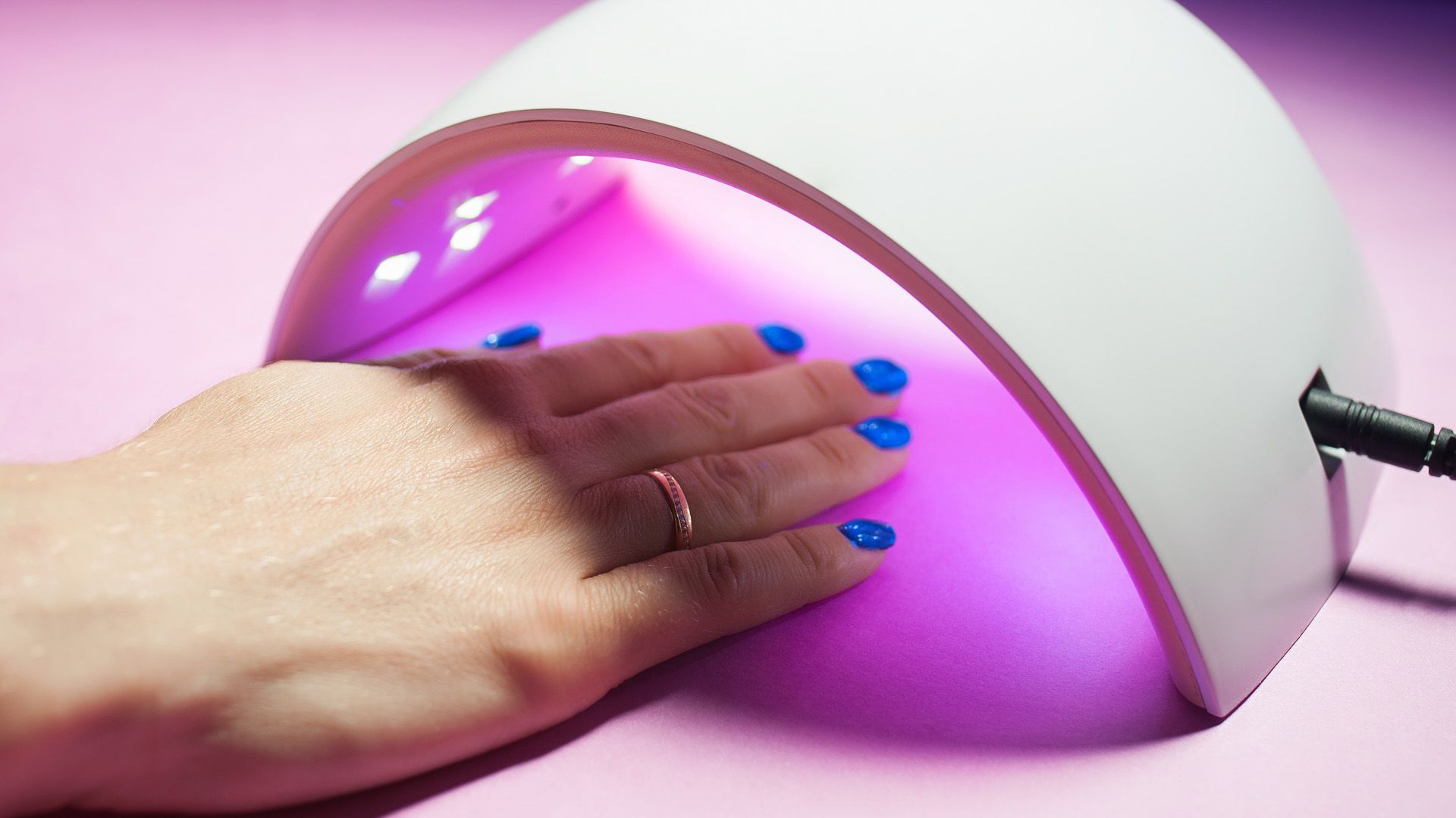 According to study: UV nail dryers increase the risk of skin cancer