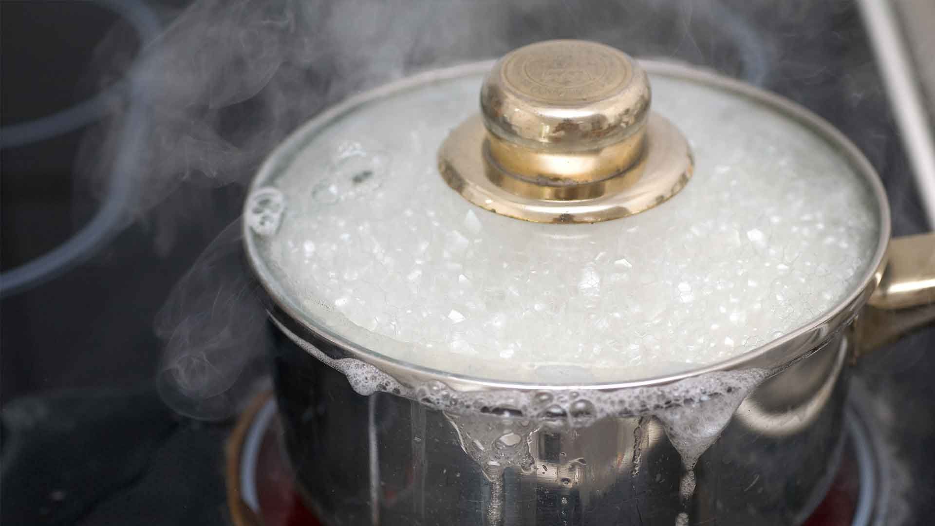Never boil over water again - with this simple trick!