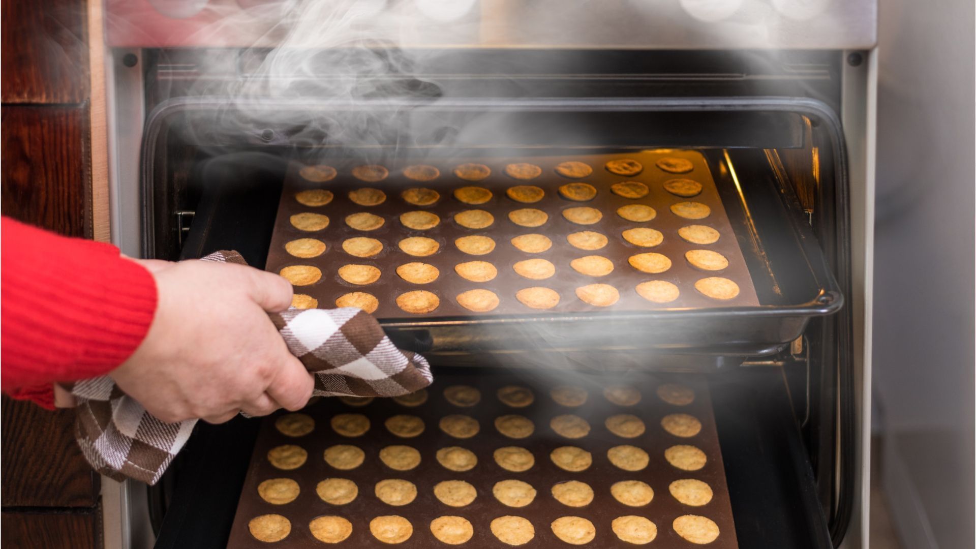 In der Weihnachtsbäckerei: Den Ofen effizienter nutzen