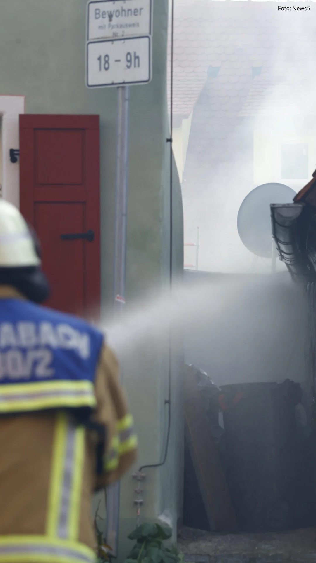 Video: Brand in Schwabach: Wohngebäude stand in Flammen