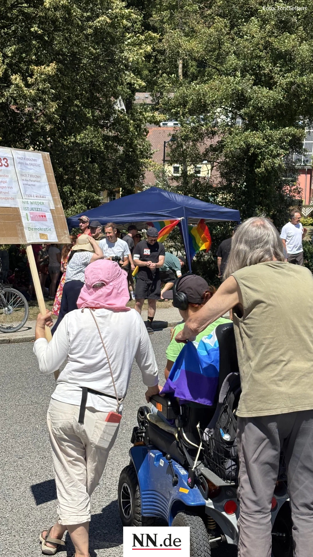 Video: Demonstration gegen AfD-Jugend in Pommelsbrunn