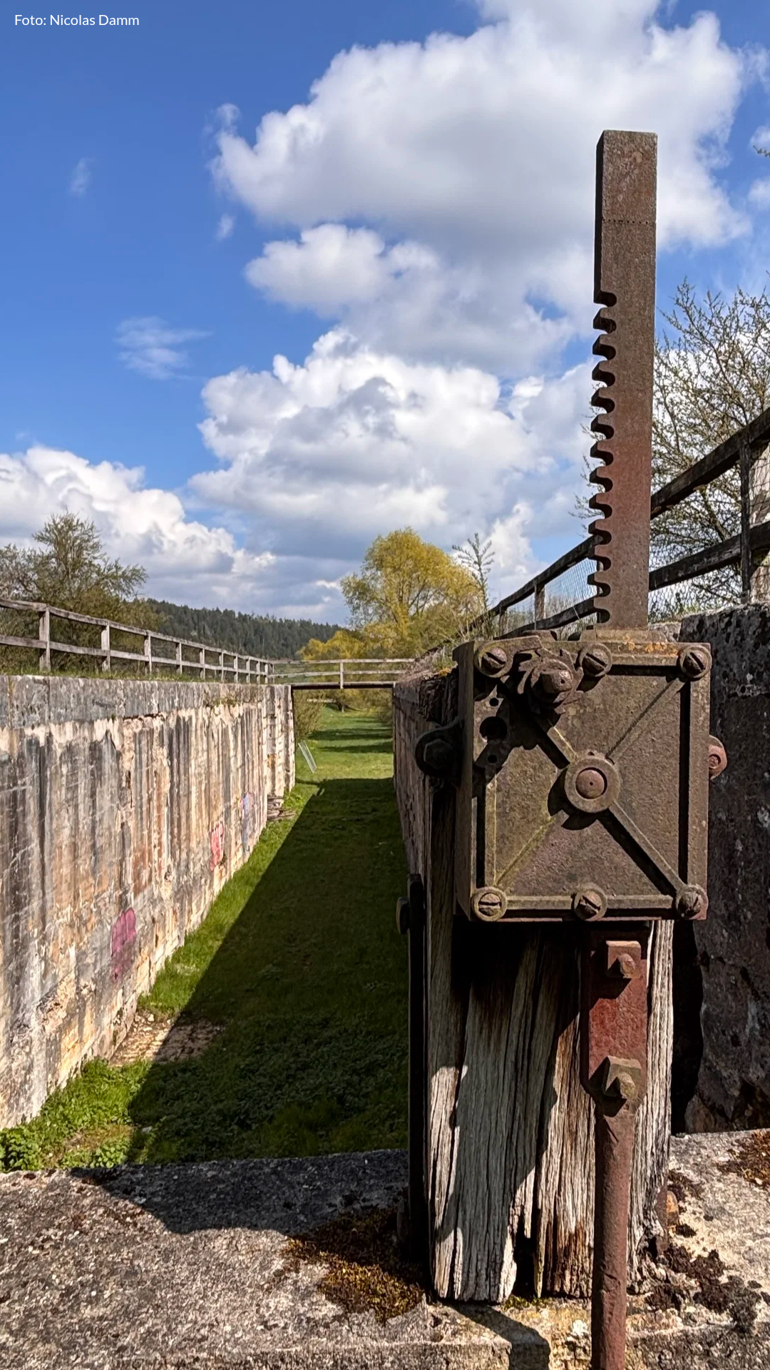 Video: "Grüne" Kanalschleuse im Altmühltal