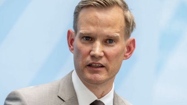 Streeck wirft Frage auf, ob 100-Jährige noch teure Medikamente kriegen sollten