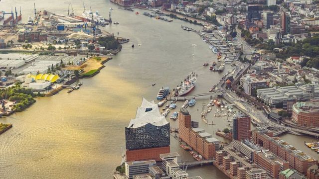 „Eingeschlafen“: Multimilliardär Kühne rechnet mit Hamburg ab