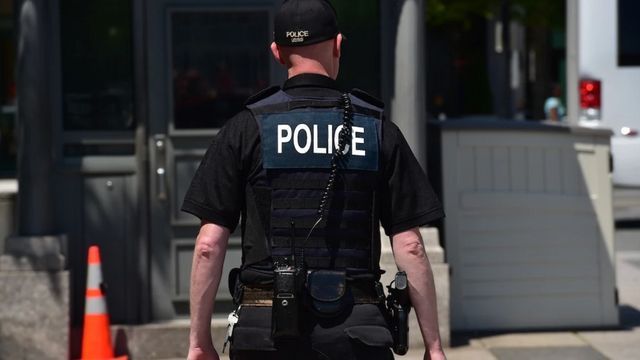 Video: Angebliche 23-Stunden-Tage: Polizist kassiert über 400.000 Euro Überstunden in einem Jahr