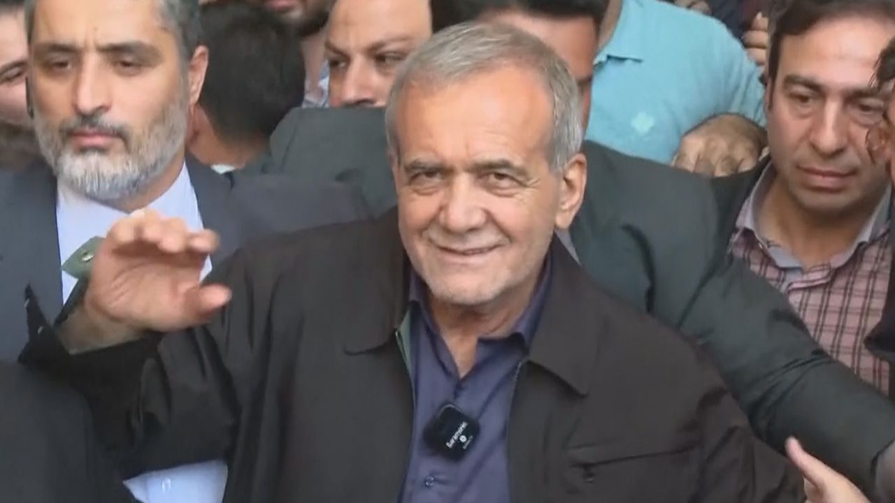 Neuer Präsident im Iran: Reformer Peseschkian gewinnt Wahl