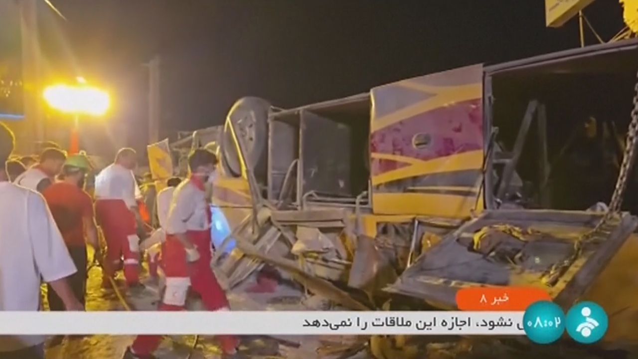 Busunglück im Iran: Mindestens 28 Pilger aus Pakistan gestorben