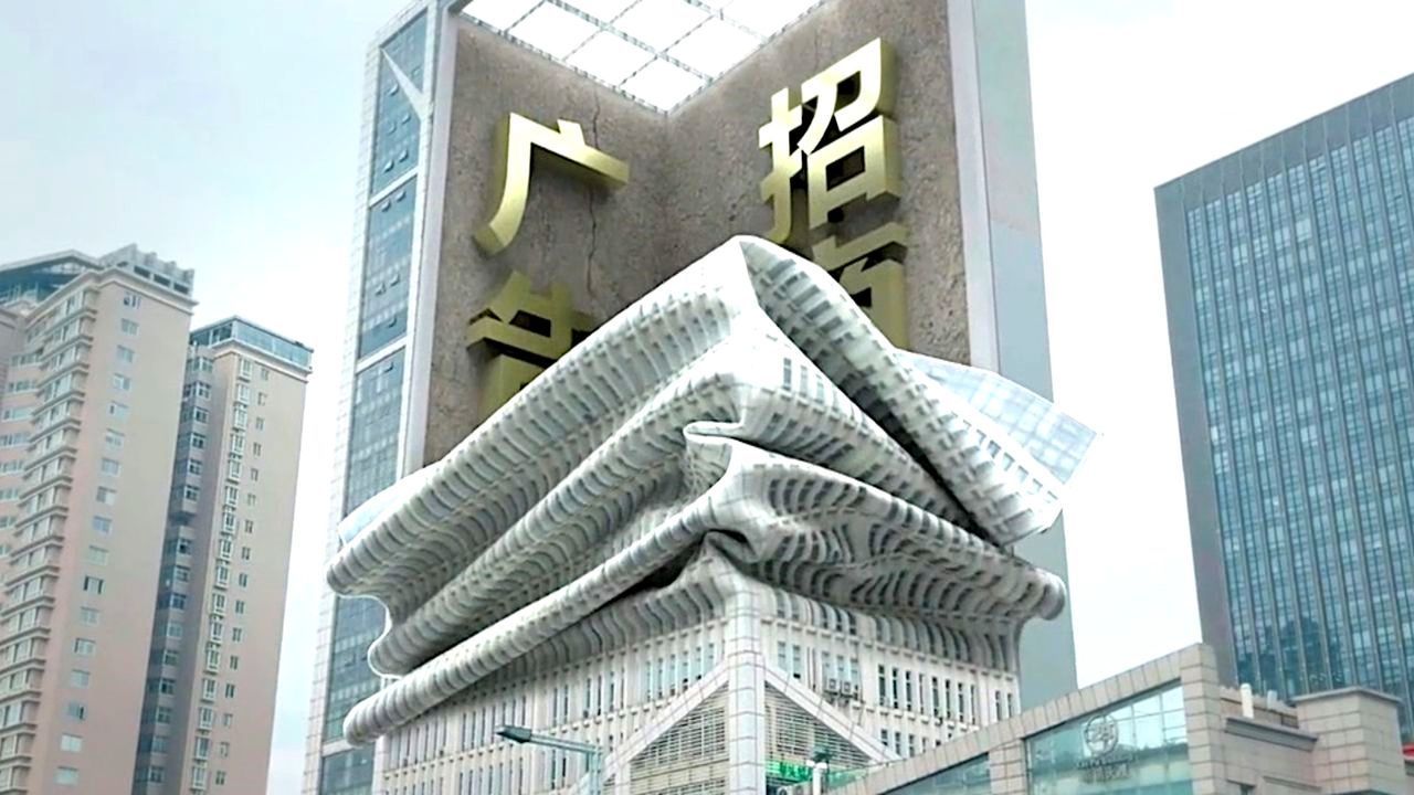 Autofahrer schockiert: Hochhausfassade scheint einzustürzen