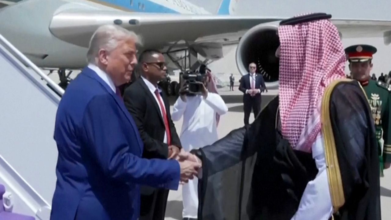 Auf der Suche nach neuen Deals: Trumps Reise in die Golfregion
