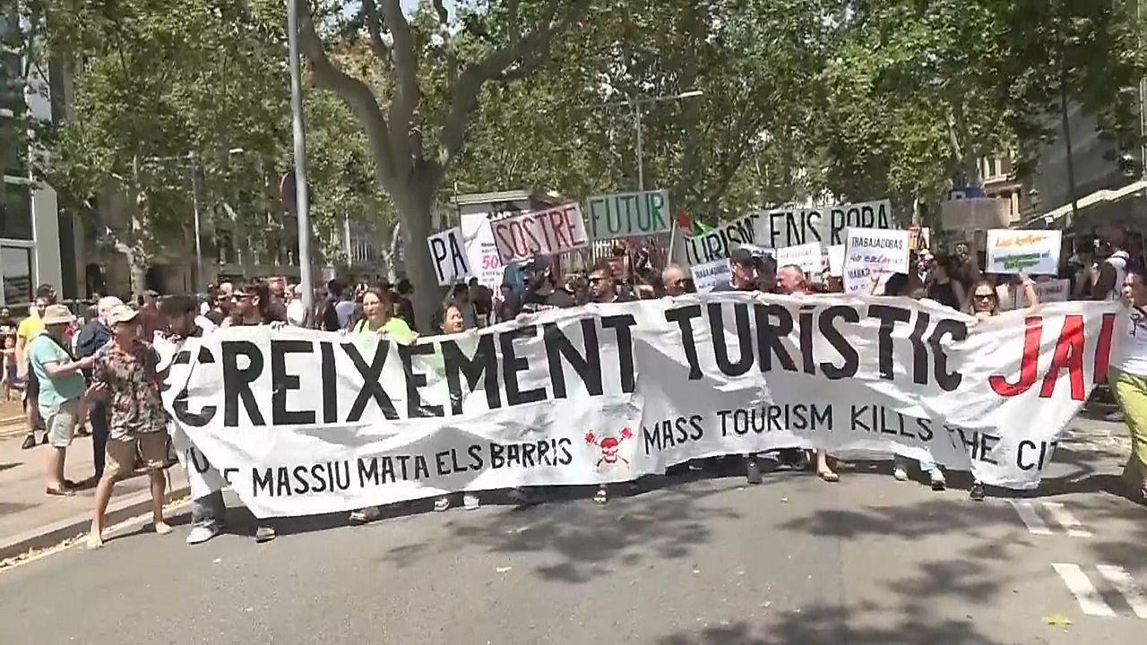 Wasserpistolen gegen Tourismusboom: Barcelona protestiert gegen drastische Wohnungsnot